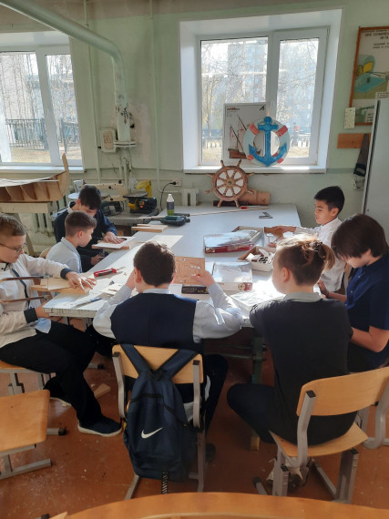 МБОУ "Средняя школа №19" присоединяется к акции «Учителями славится Россия».